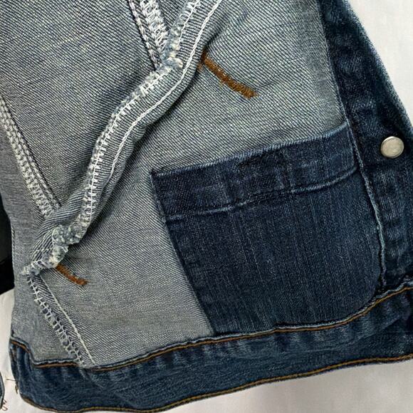 Carhartt Jean Jacket Womens Large Blue Denim Snap Button Chore Work Coat - Picture 3 of 12